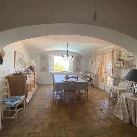 Louise Villa Sainte-Maxime